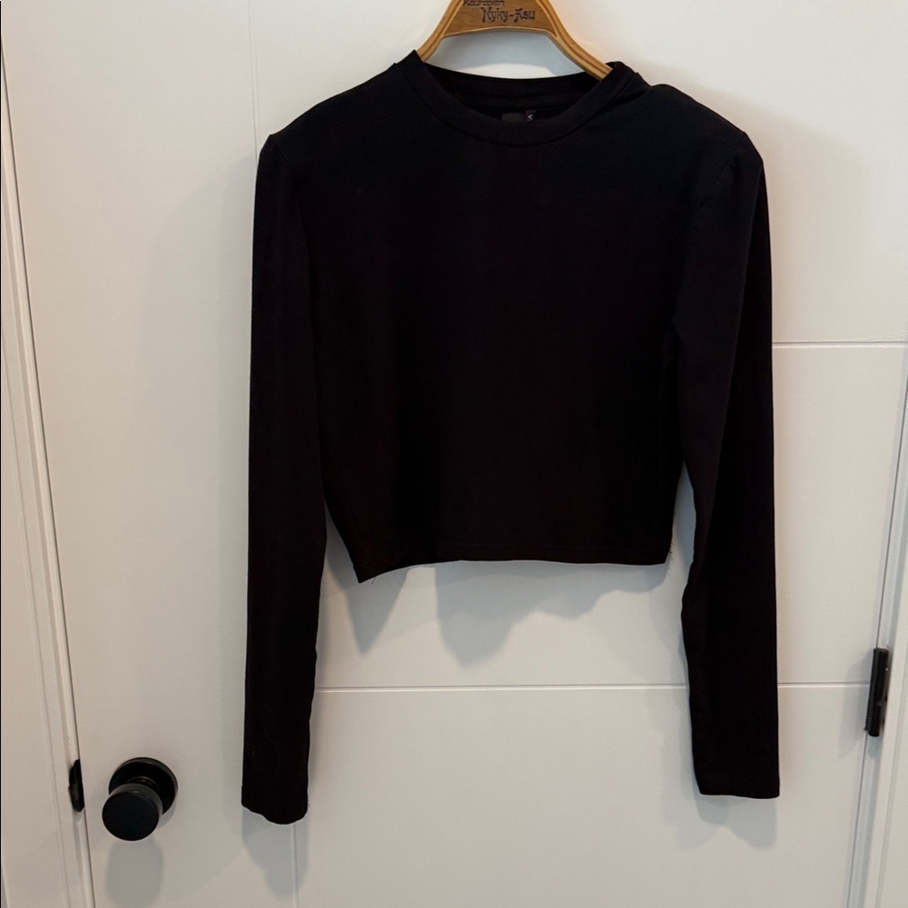 Simons Classic Black Long Sleeve Women's Top size medium